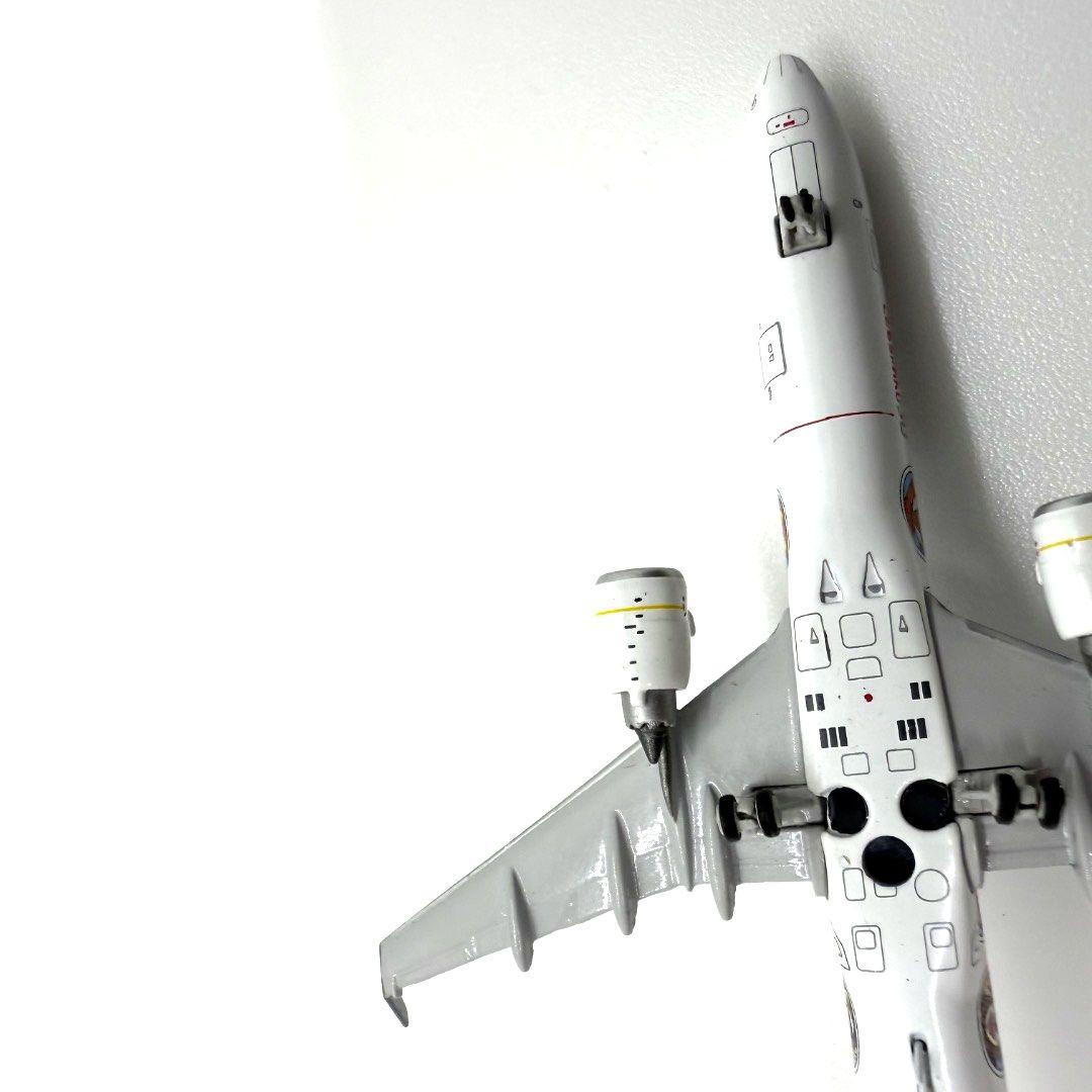 航空機・ヘリコプター JA254J EMBRAER 190 J-AIR JAL