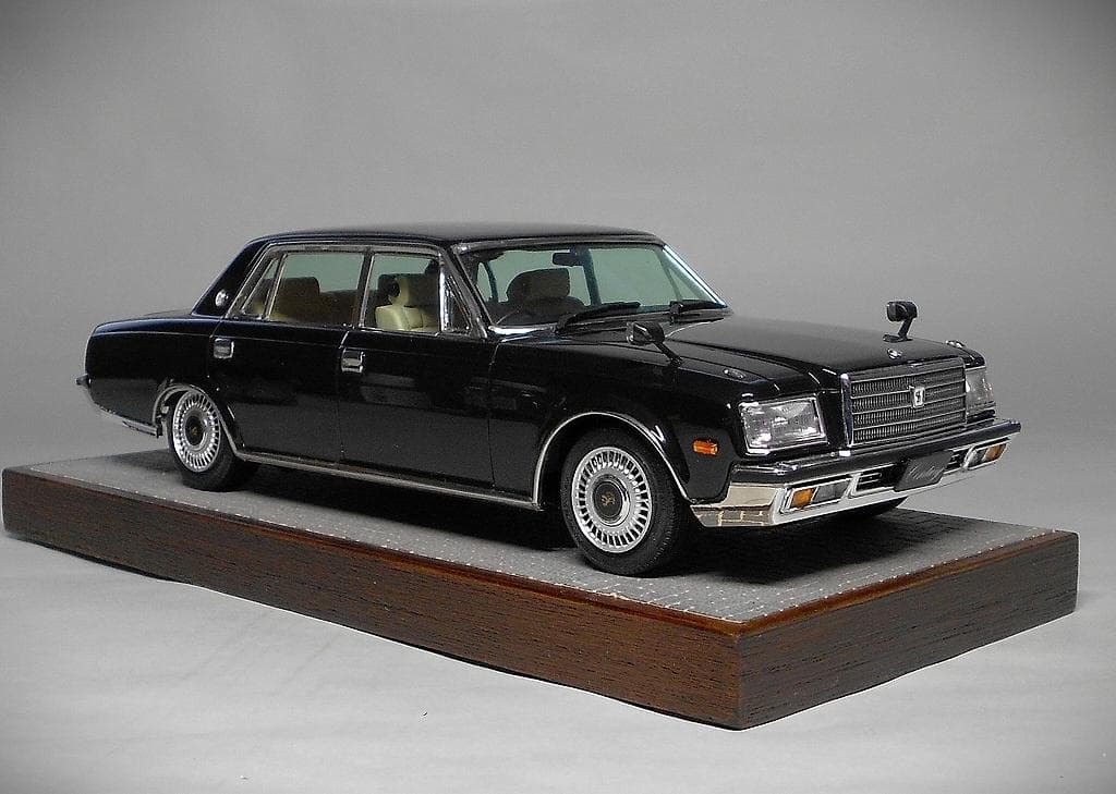 アオシマ　トヨタセンチュリー　VG45