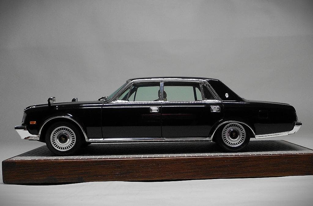 アオシマ　トヨタセンチュリー　VG45