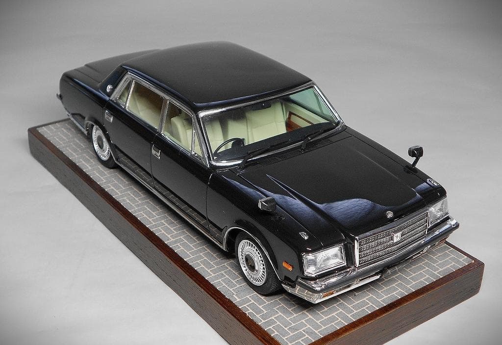 アオシマ　トヨタセンチュリー　VG45