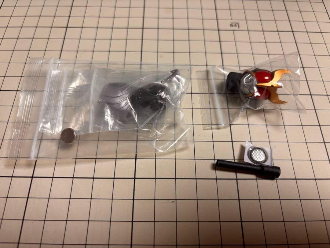 フィギュアーツ用仮面ライダークウガ赤目発光ヘッド+shadowmoon発光ヘッド
