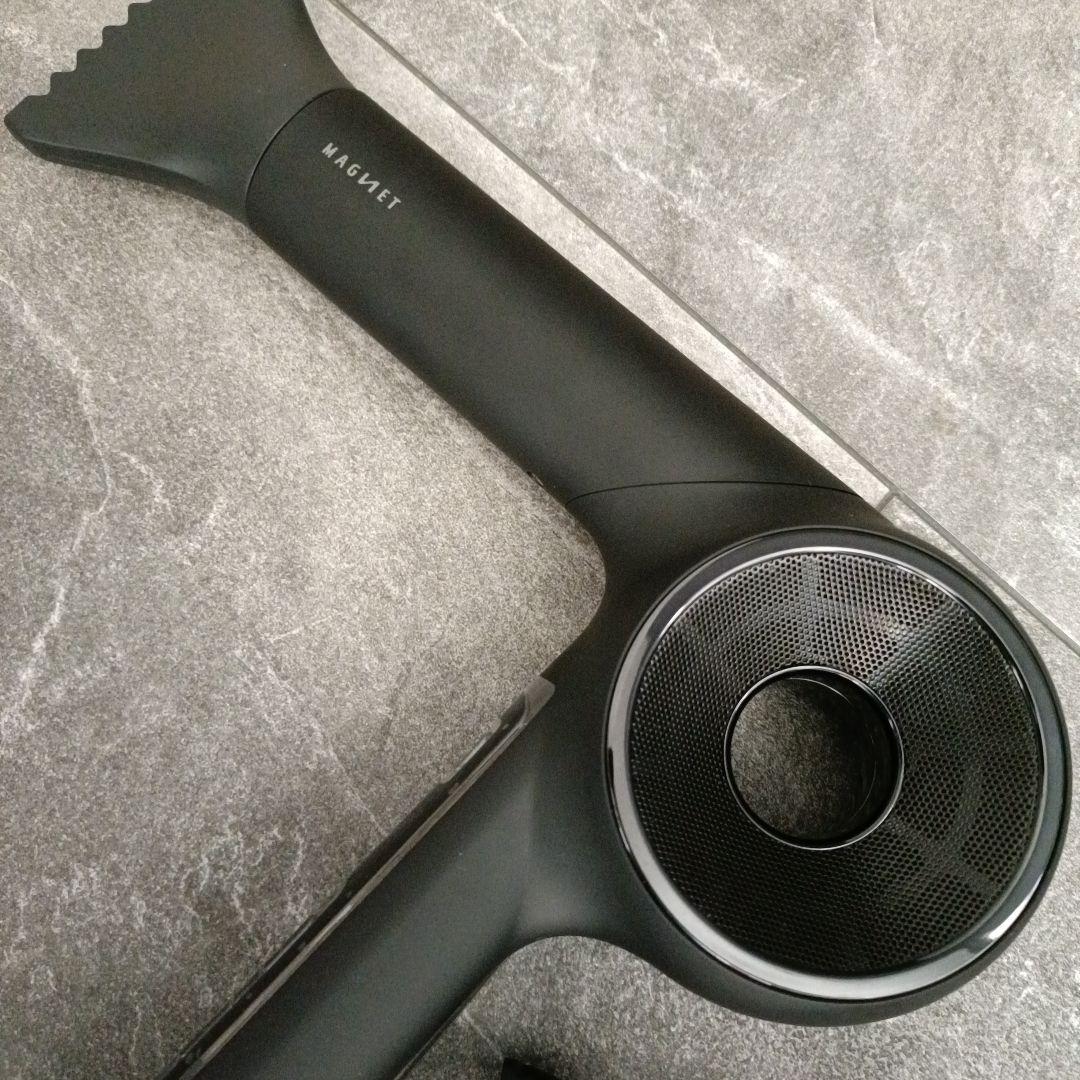 最新モデル　クレイツ　マグネットヘアプロドライヤー　HCD-G07CB