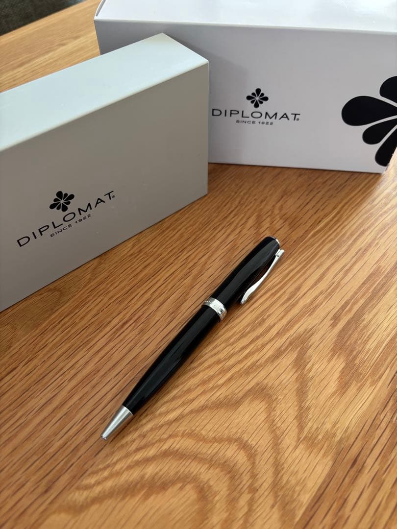 DIPLOMAT ディプロマット エクセレンス ボールペン　（ブラック、未使用）