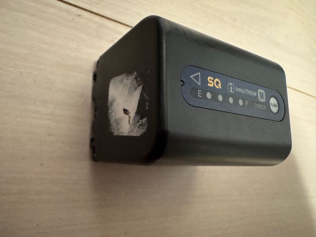 SONY DCR-PC300K ビデオカメラ　望遠・広角レンズ、ライト、マイク等