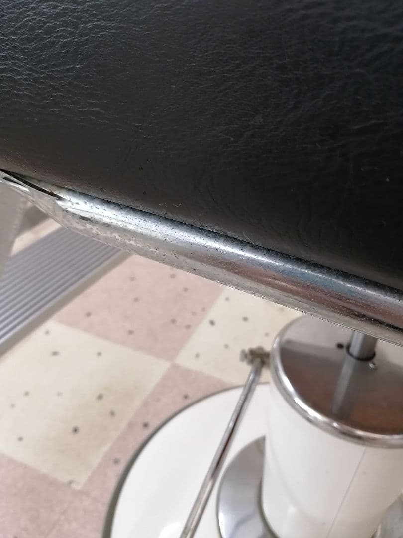 美容院用回転チェア 黒 合成皮革