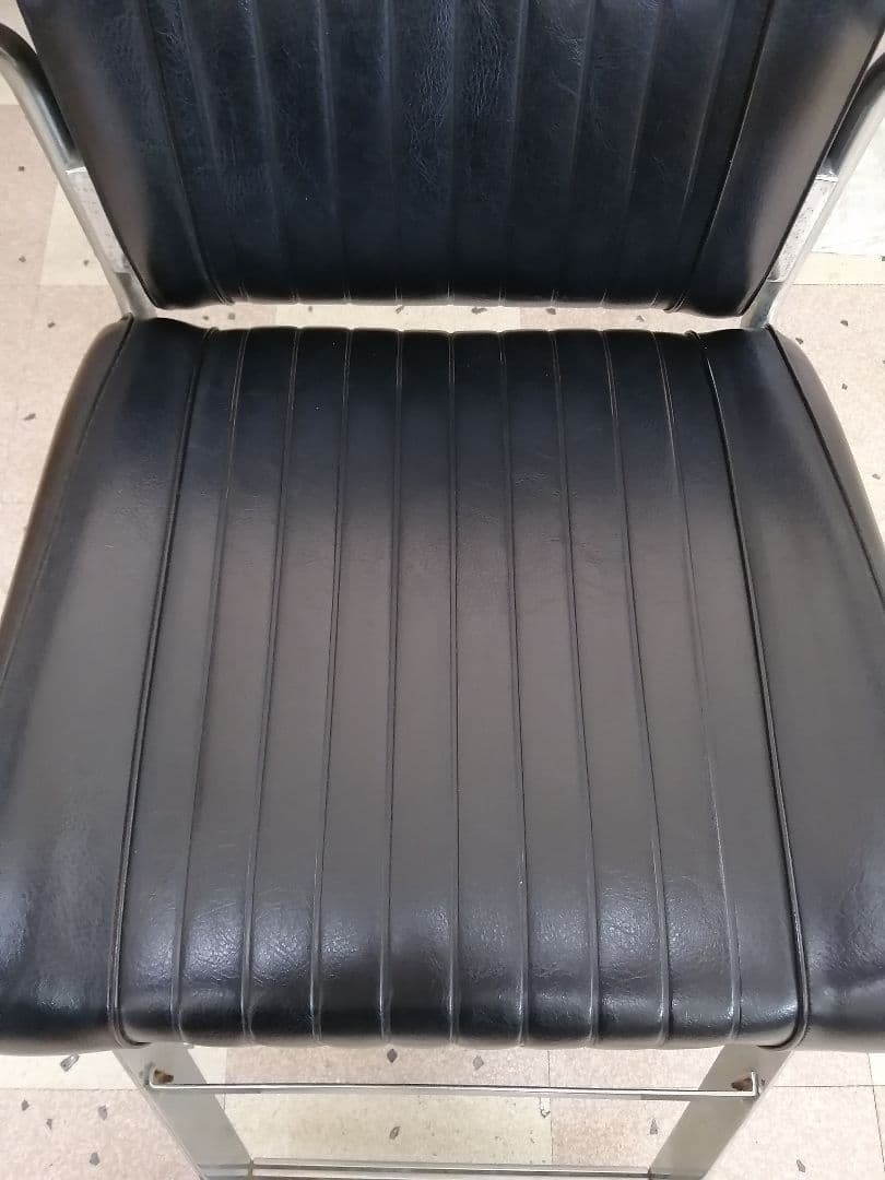 美容院用回転チェア 黒 合成皮革