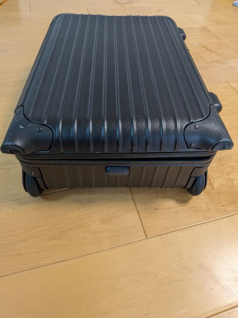 RIMOWA　リモワ　2輪　機内持ち込み