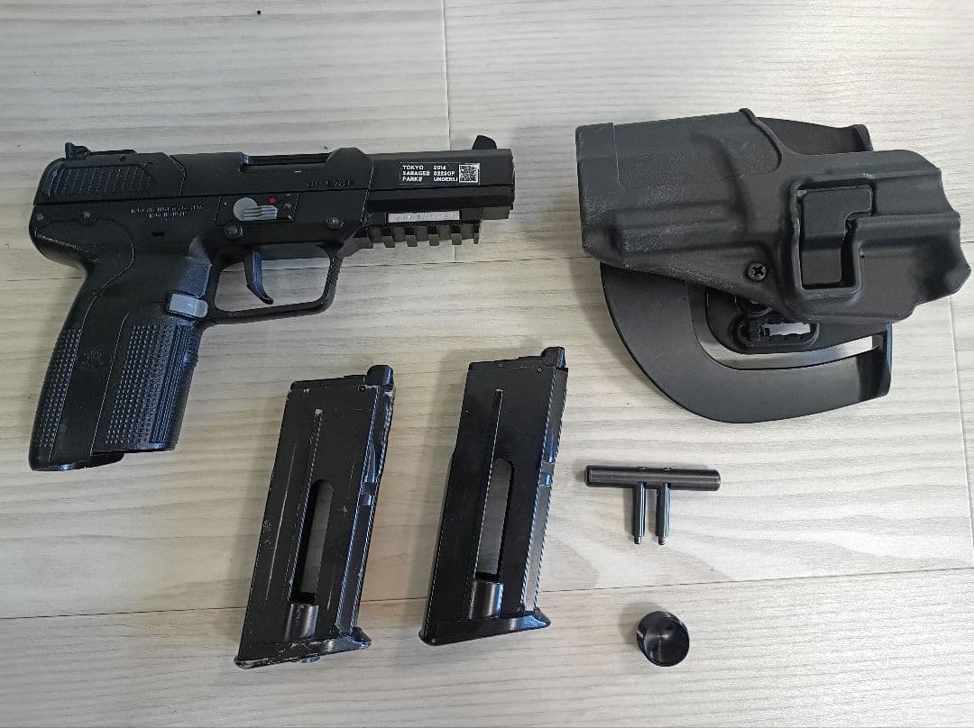 (漏れあり)マルシン　ファイブセブン　CO2
