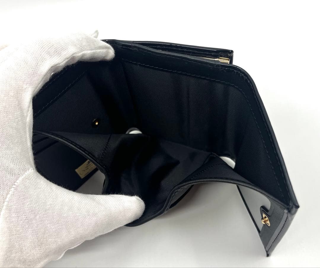 【新品・未使用】Vivienne Westwood 三つ折り財布 ブラック