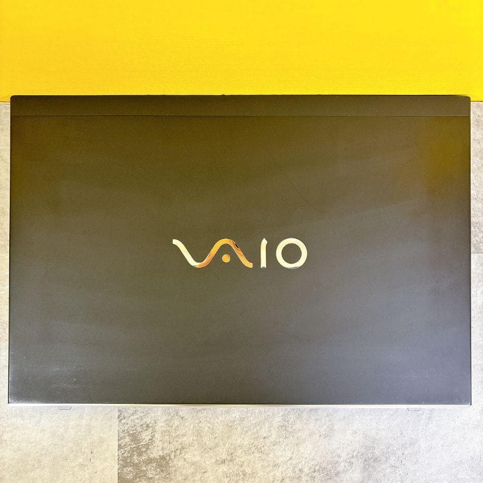 小型軽量❣ｉ5 ＆快適SSD✨カメラ付き フルHD 仕事趣味 Windows11