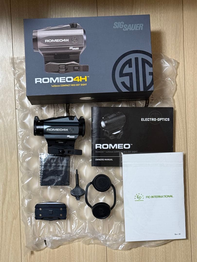 SIG SAUER Romeo4H 実物