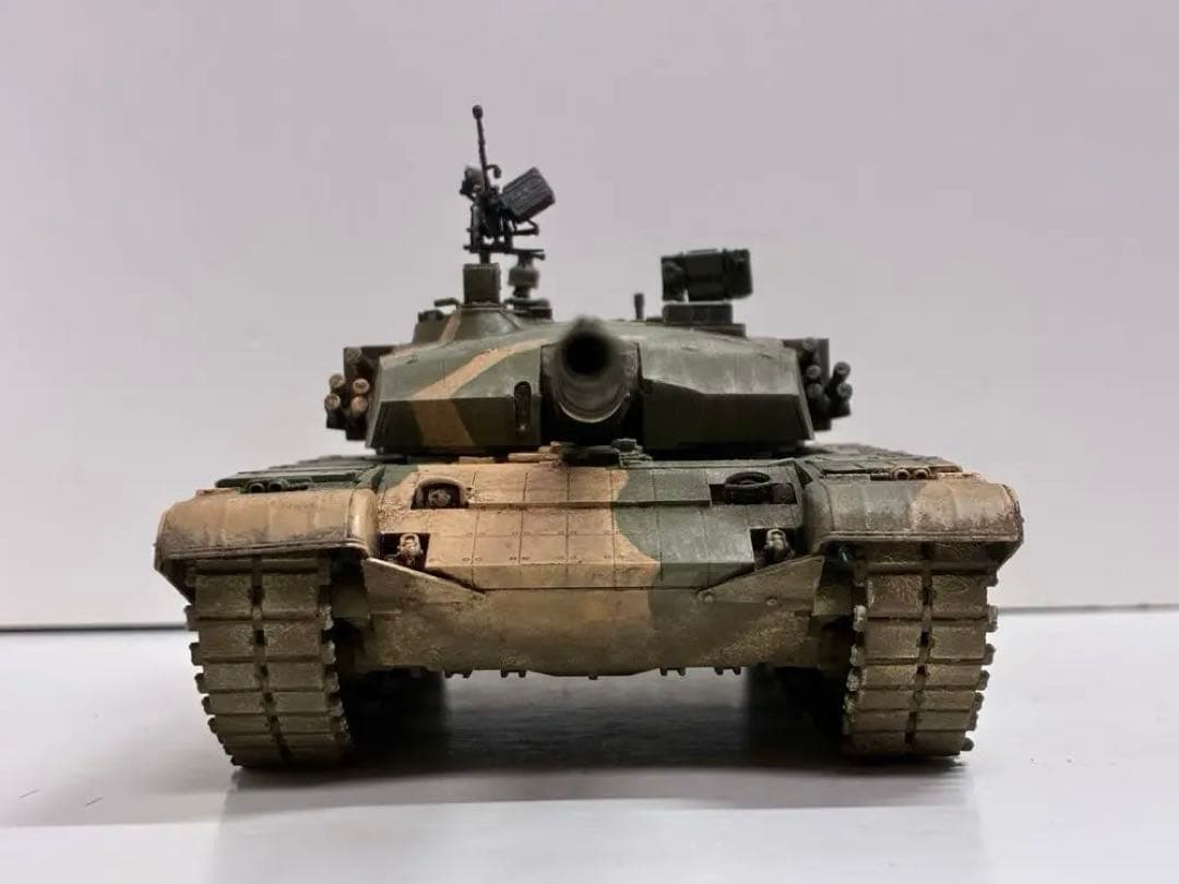 ホビーボス　1/35 ZTZ 99B 戦車　完成品プラモデル　99G式戦車　中国