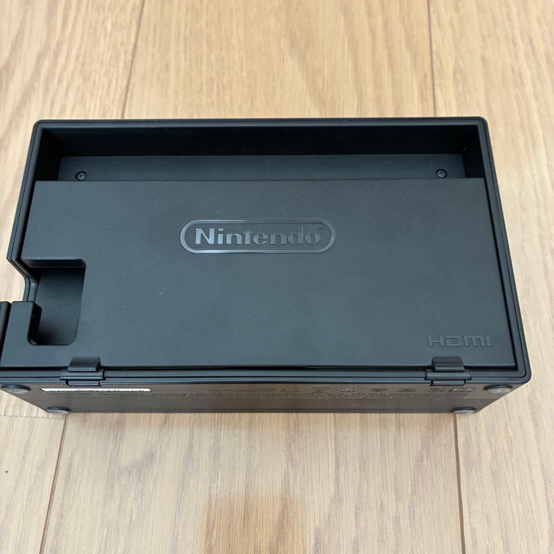 キャリングケース付きNintendo Switch 本体 赤/青 Joy-Con