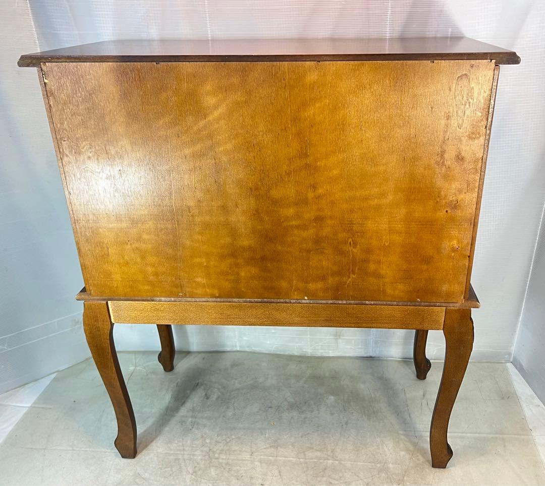 イタリア製、チェスト、猫脚 3段 ロココ調彫刻 クラウディオ・サオンチェラ