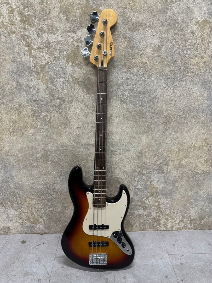 ⑰BUSKER’Sエレキベースジャズベースタイプ4弦サンバースト（白ピックガード