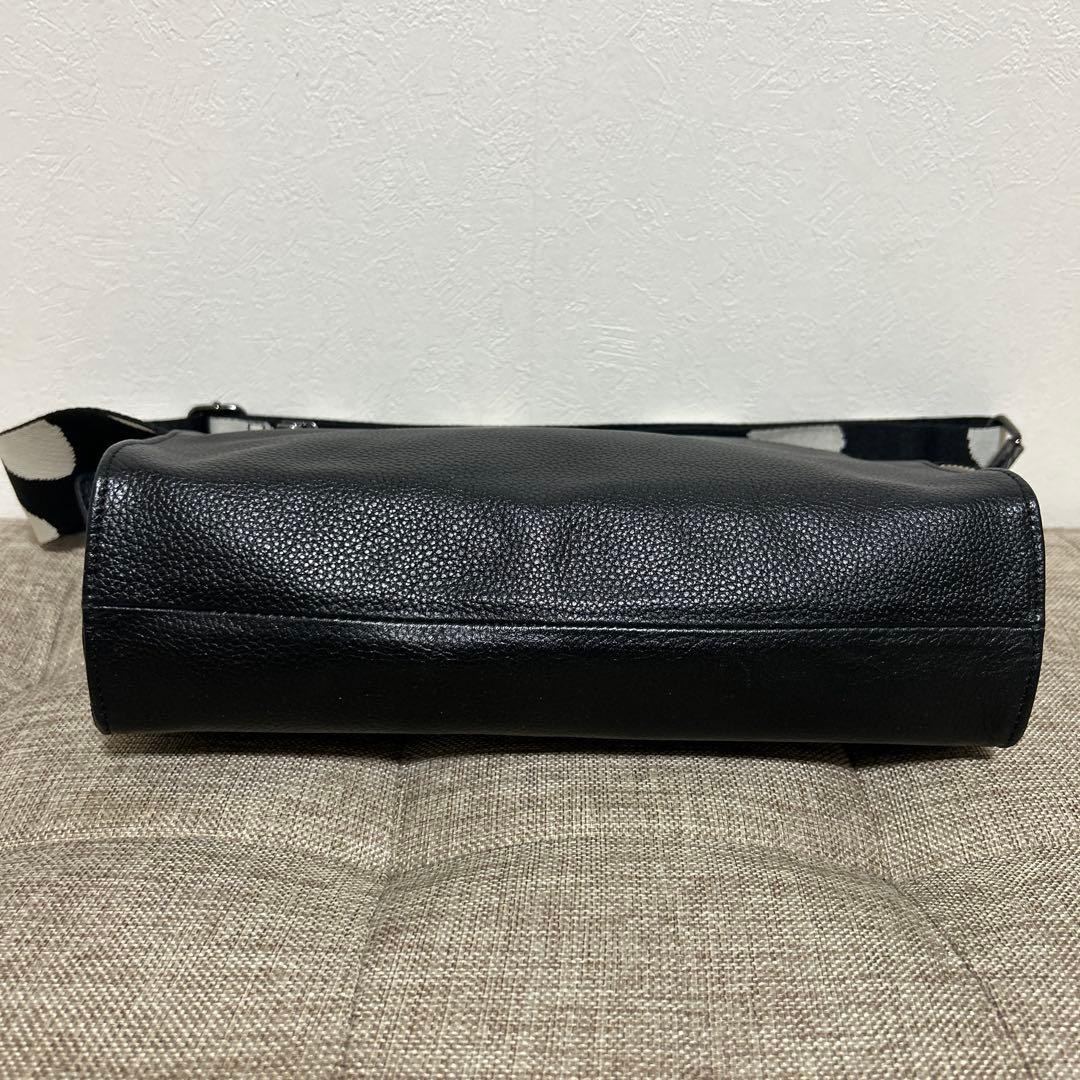 ear PAPILLONNER ダルメシアン柄　ワイドテープ　ショルダーバッグ