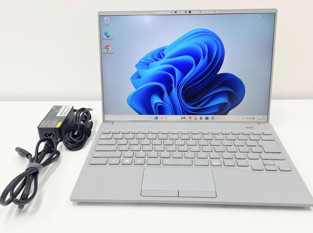 富士通LIFEBOOK WU2/H1 FMVUH01001 2023年14インチ