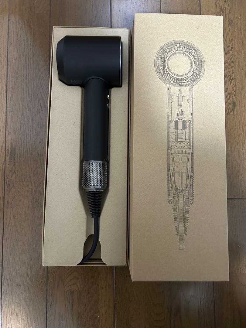Dyson supersonic ヘアドライヤー