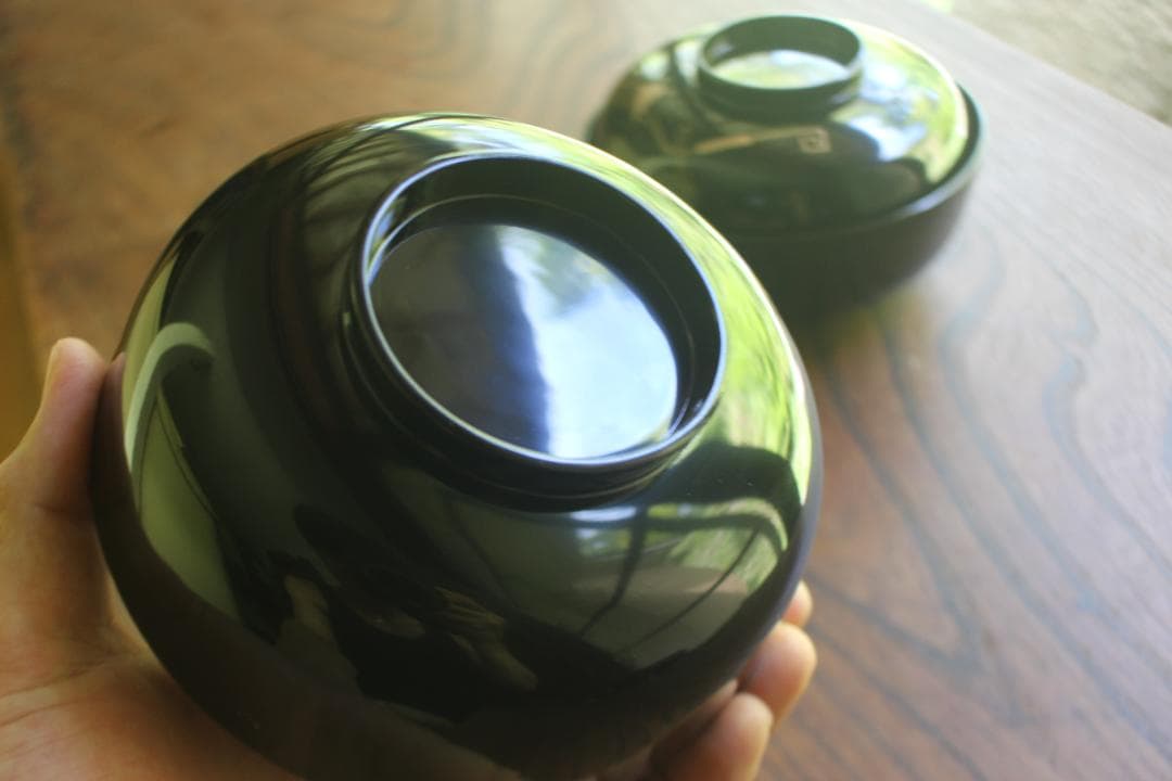 デッドストック！端正な黒漆に極上宝尽くし蒔絵のお椀2点（