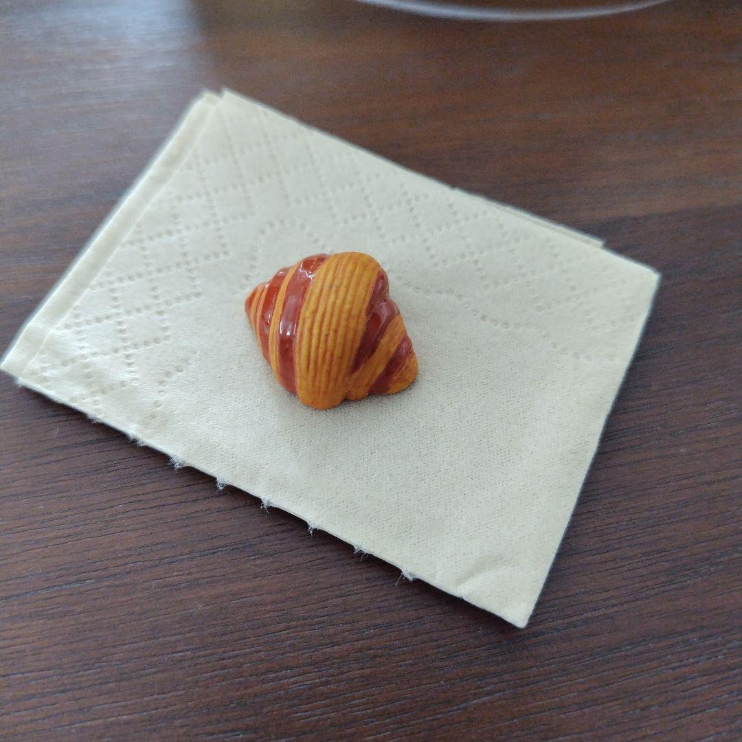 セドリックグロレ　2026ガレット・デ・ロア　フェーブ