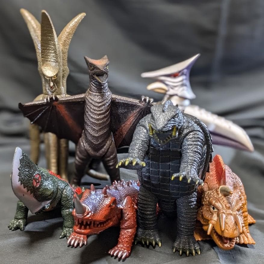 昭和ガメラ＆登場怪獣（バンダイ）ソフビフィギュア・コンプリート７体セット