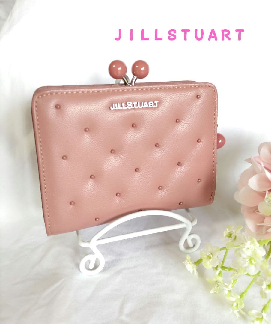 ジルスチュアート折りたたみ財布