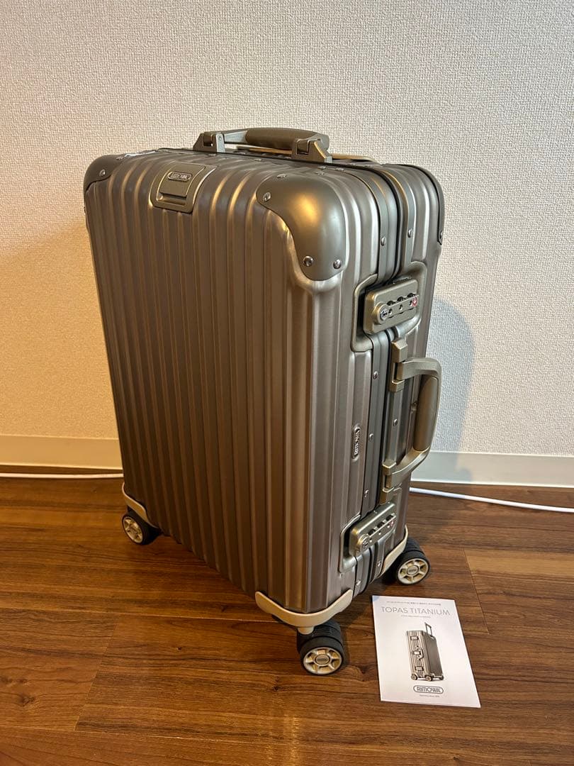 【美品】チタニウム　トパーズ　リモワ　スーツケース