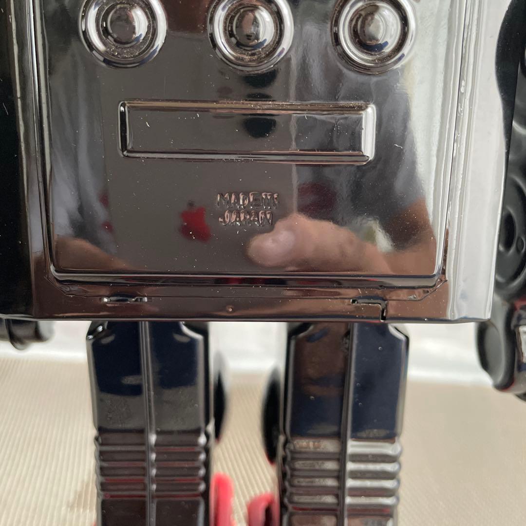 新品保管品・美品です。メタルハウステレビロボット日本製　箱付きお買い得です。