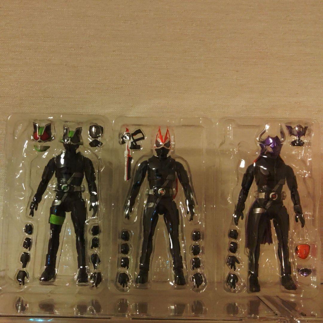 フィギュアーツ　ギーツ