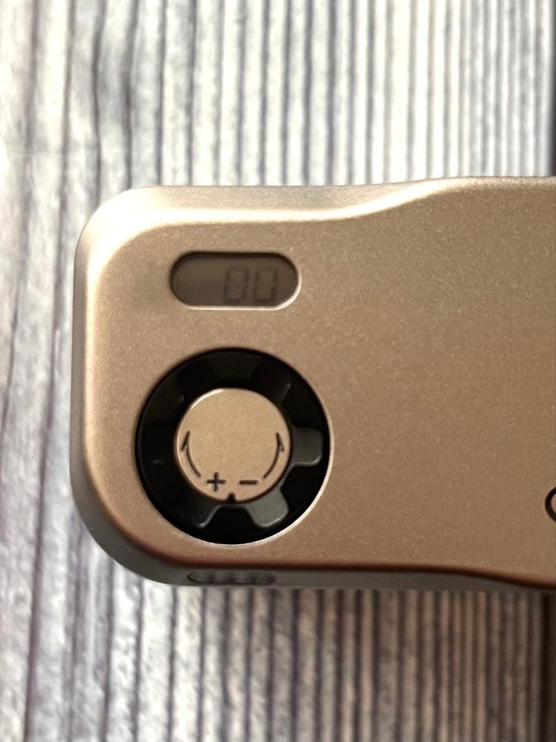 美品！CONTAX T2 シルバー コンパクトカメラ