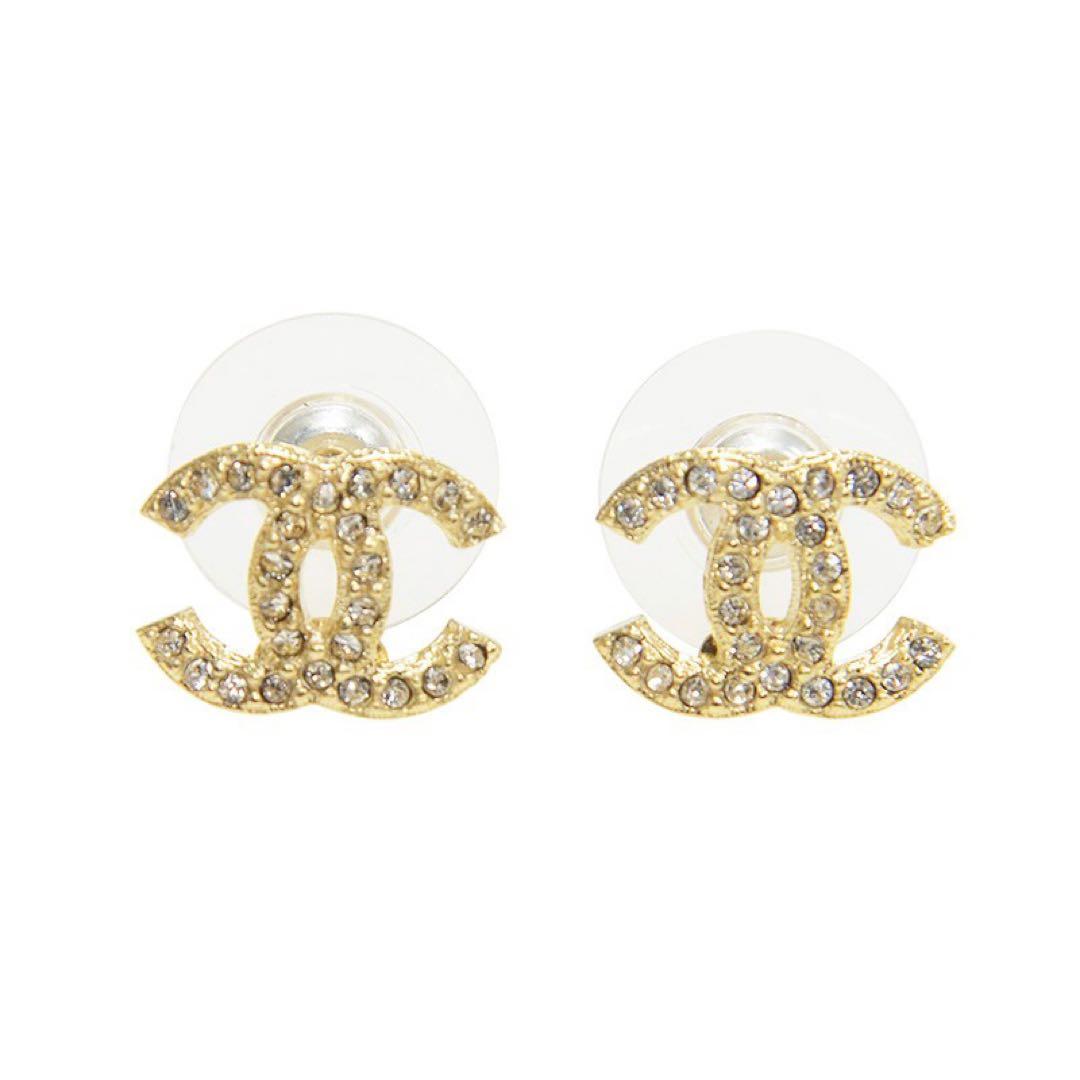 CHANEL ゴールド ロゴピアス A85550