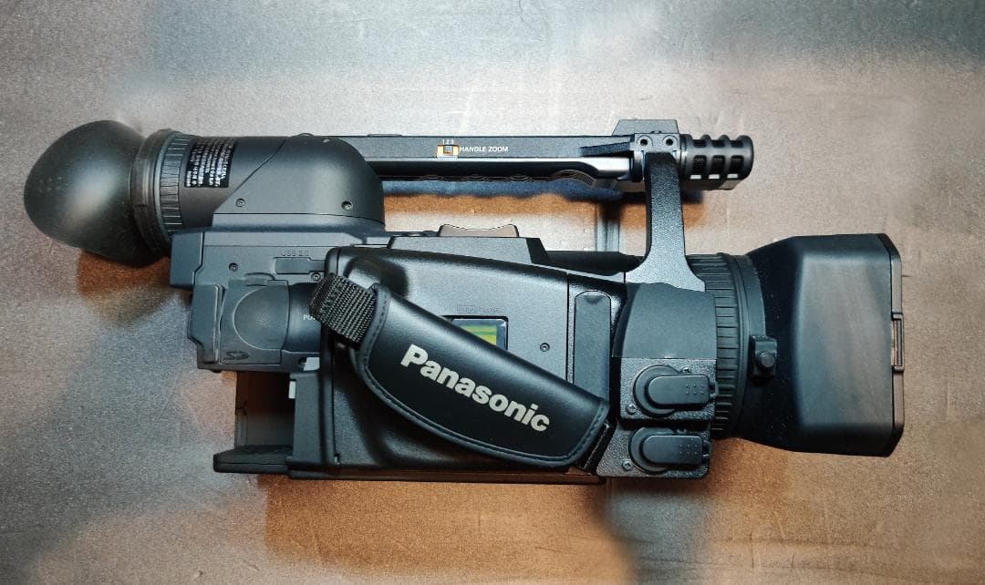 Panasonic  P2カメラレコーダー AG-HVX205A