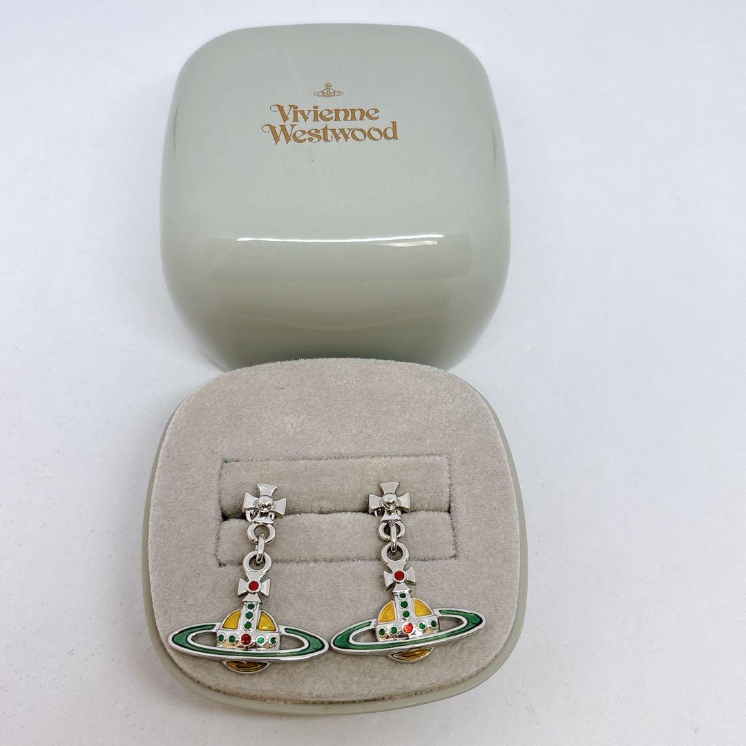 VivienneWestwoodヴィヴィアンウエストウッド オーブ ピアス