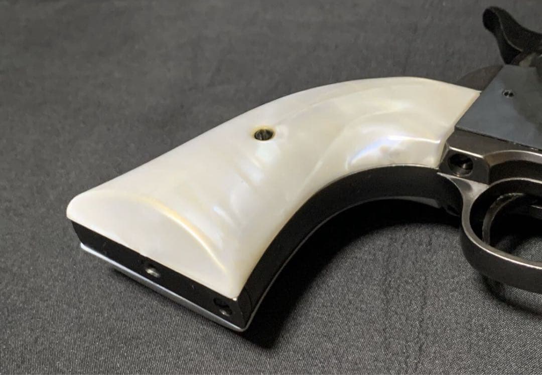 マルシン SAA ホワイトパール調グリップ 新品　 シングルアクションアーミー用