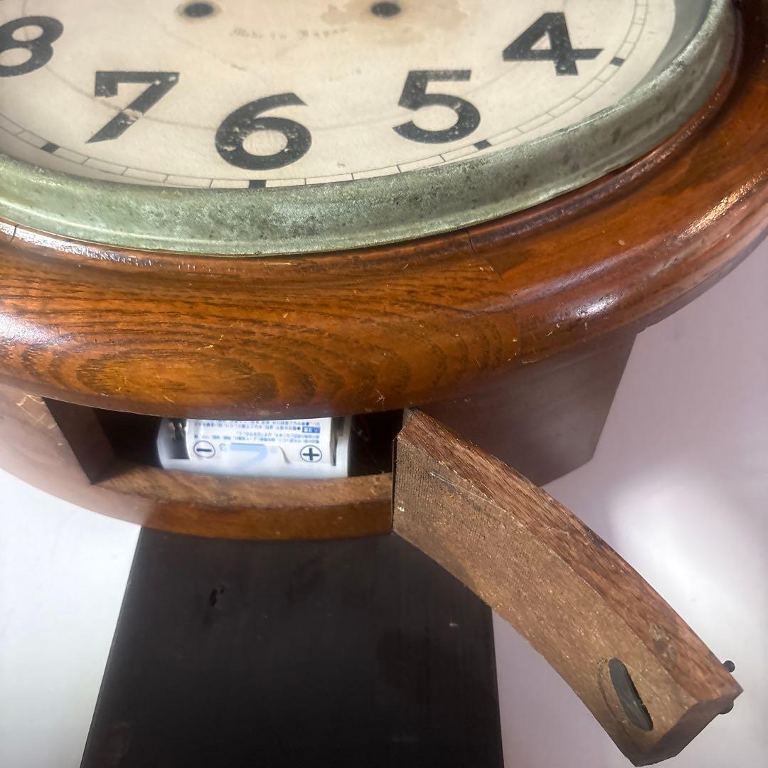 大正頃の吉田時計の木製丸時計　アンティーク時計　電池式