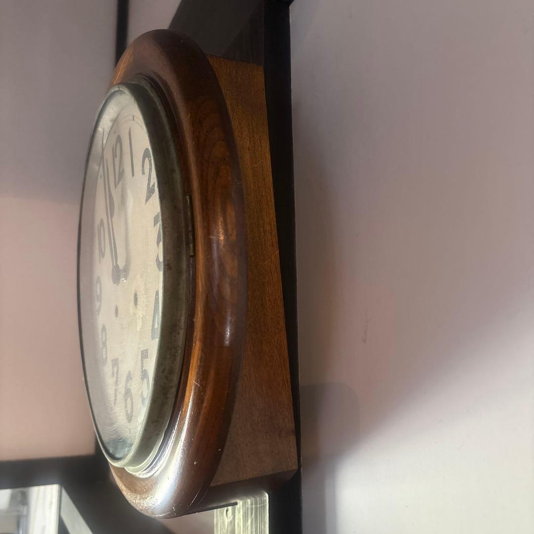 大正頃の吉田時計の木製丸時計　アンティーク時計　電池式