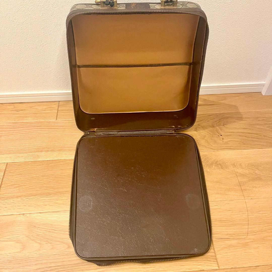 【昭和レトロ】タイプライター　GUCCI(グッチ)×オリベッティLettra32