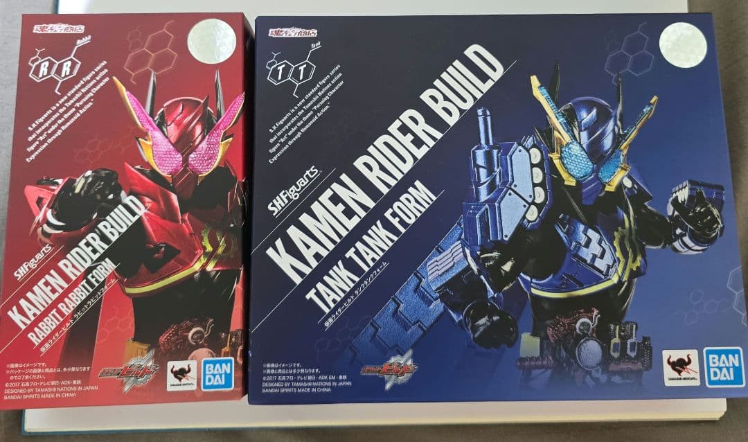 S.H.フィギュアーツ 仮面ライダービルド　タンクタンク ラビットラビット