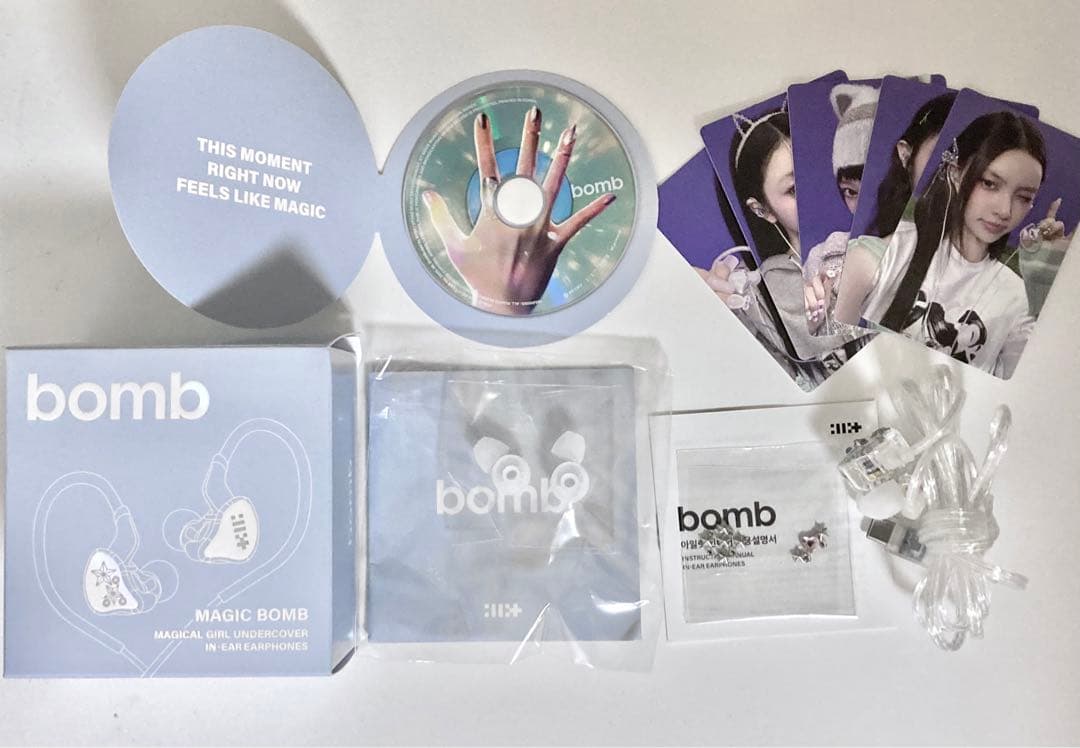 ILLIT 3rd Mini Album ‘bomb’ Merch イヤホン