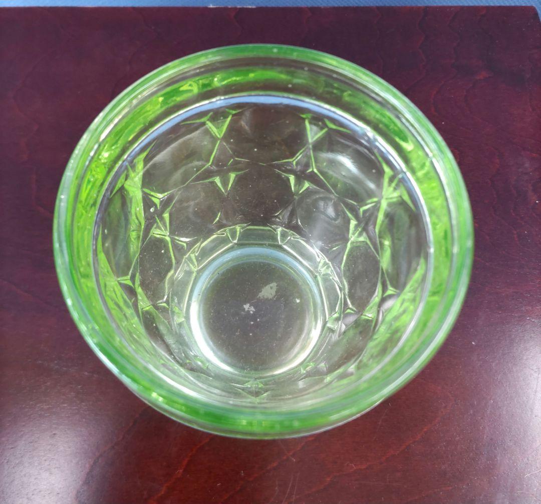 ウランガラス   D515