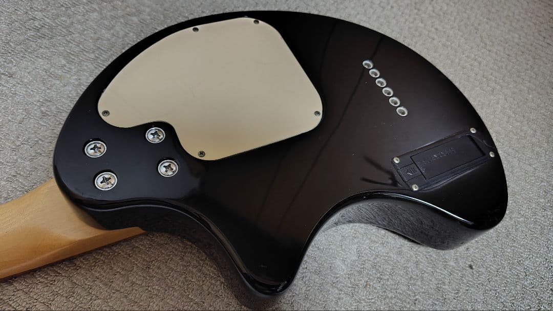 ZO3フェルナンデスエレキギター ブラック 6弦