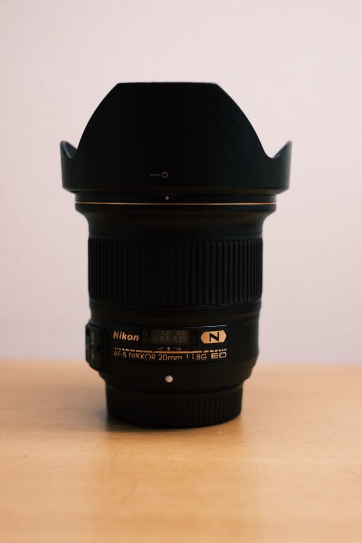 Nikon ニコン 20mm f1.8 単焦点レンズ