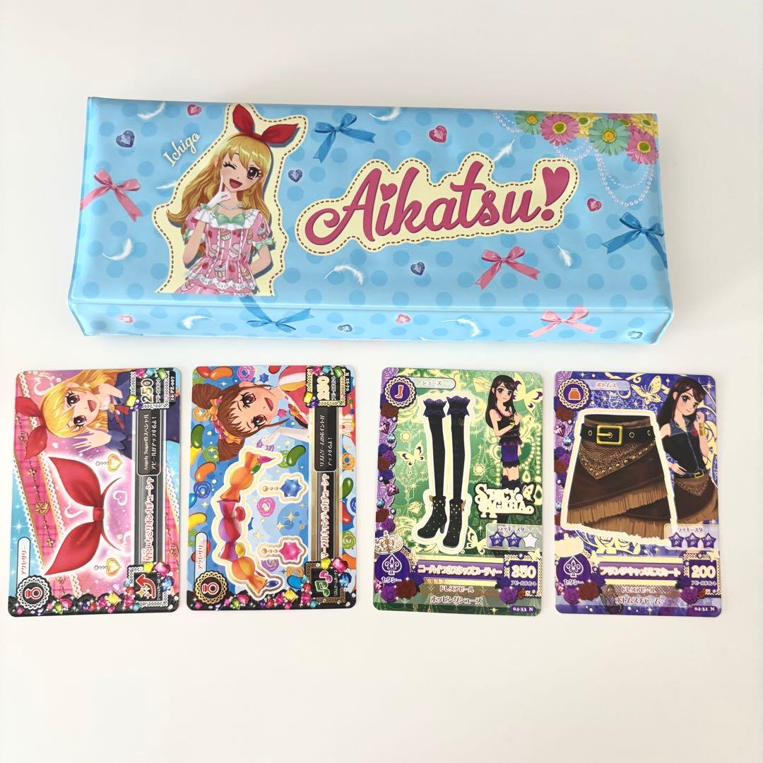 アイカツ カードバインダー＆アイカツカード 星宮いちご 台湾