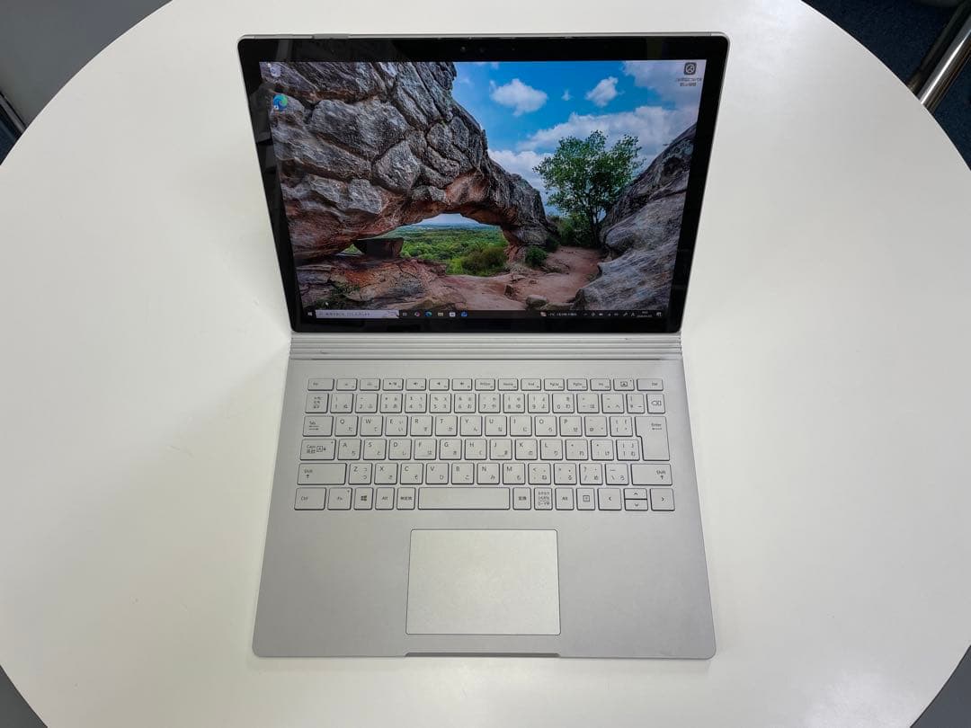 Microsoft Surface bookシルバー中古（ジャンク）