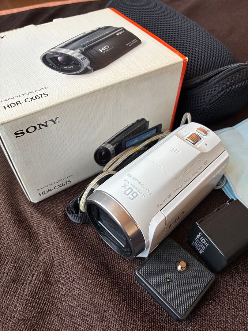 SONY HANDYCUM HDR-CX675 箱、バッテリー2つ、ケース付き
