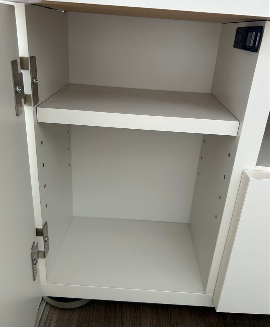 【お値下げ‼︎美品‼︎】鏡面仕上げ　ホワイト　テレビ台　日本製