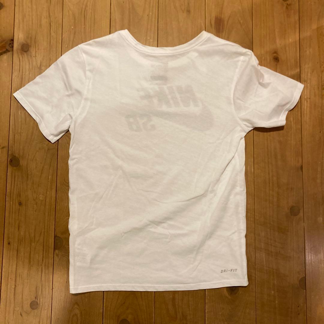 NIKE SB Tシャツ