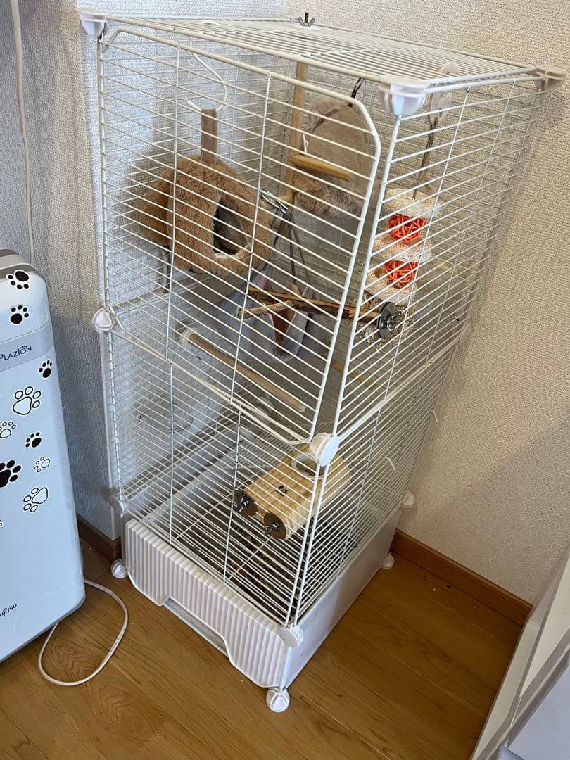 小動物用のケージ