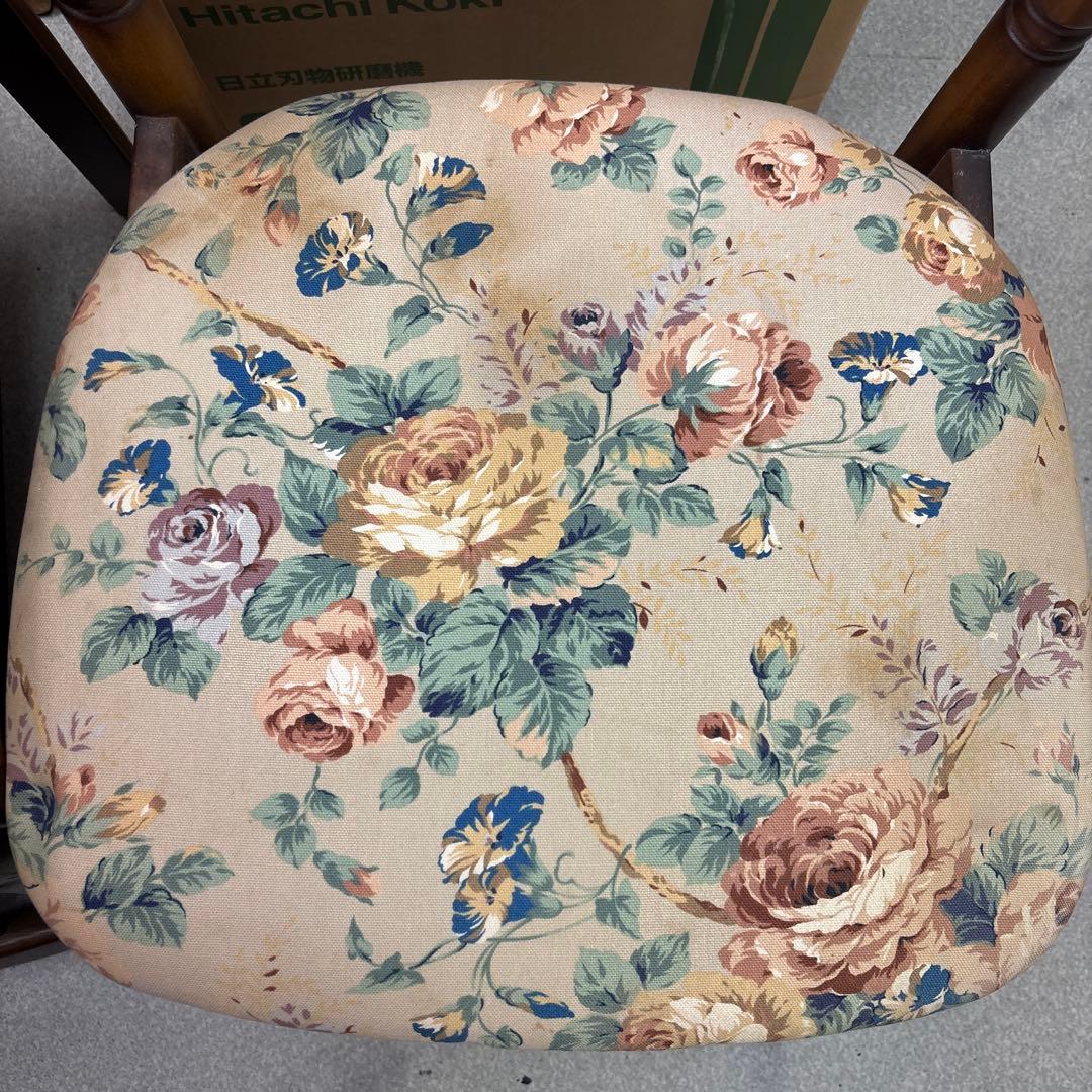 カリモク ダイニングチェア 花柄 椅子　2個セット