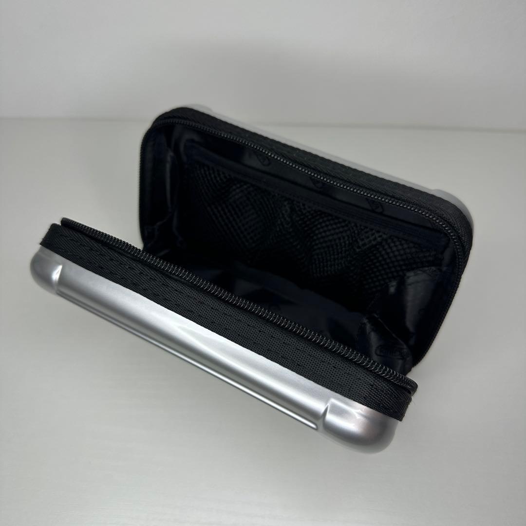 【非売品】RIMOWA Lufthansa アメニティキット メタリックシルバー